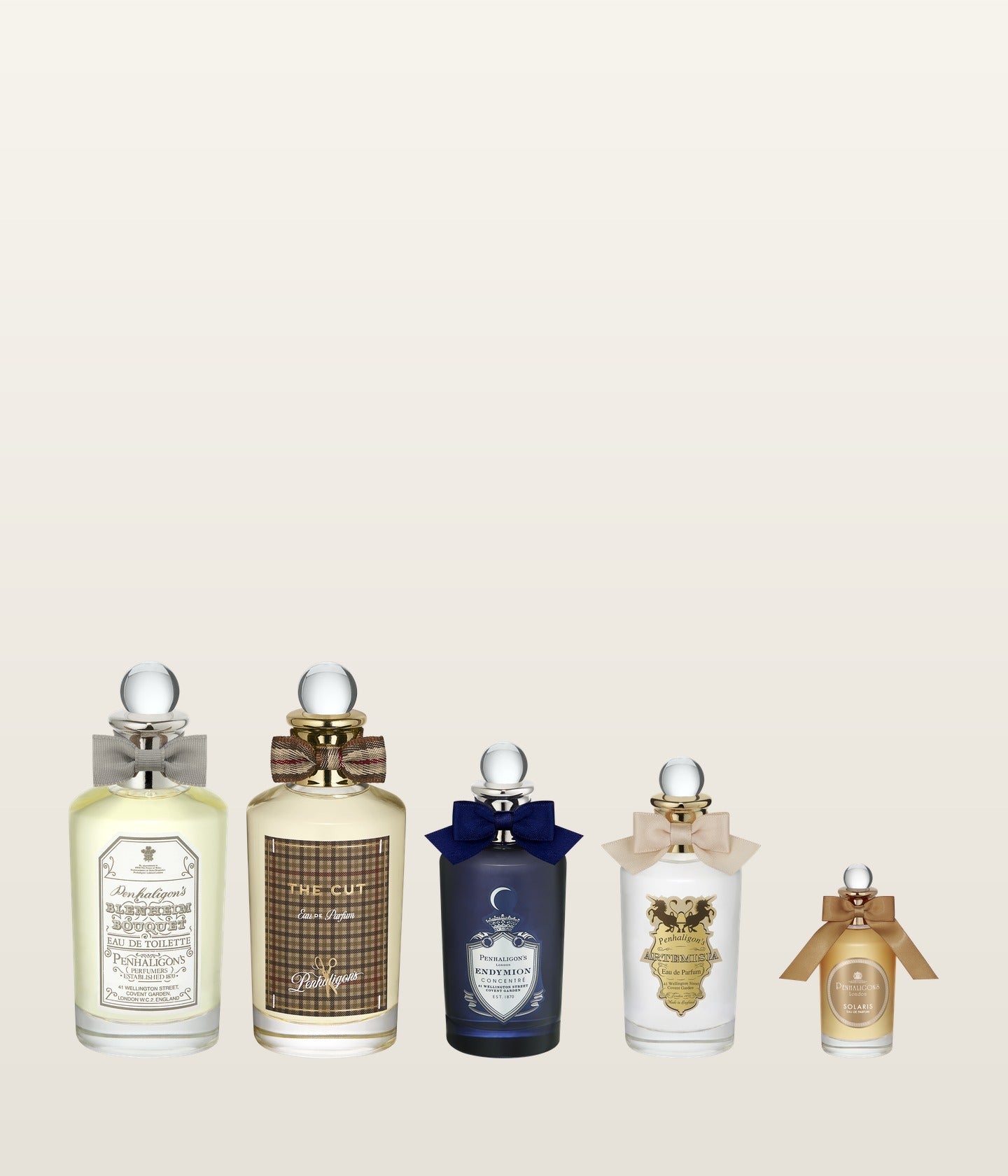 Penhaligon's British Tales, fünf Flakons in einer Reihe vor hellem Grund