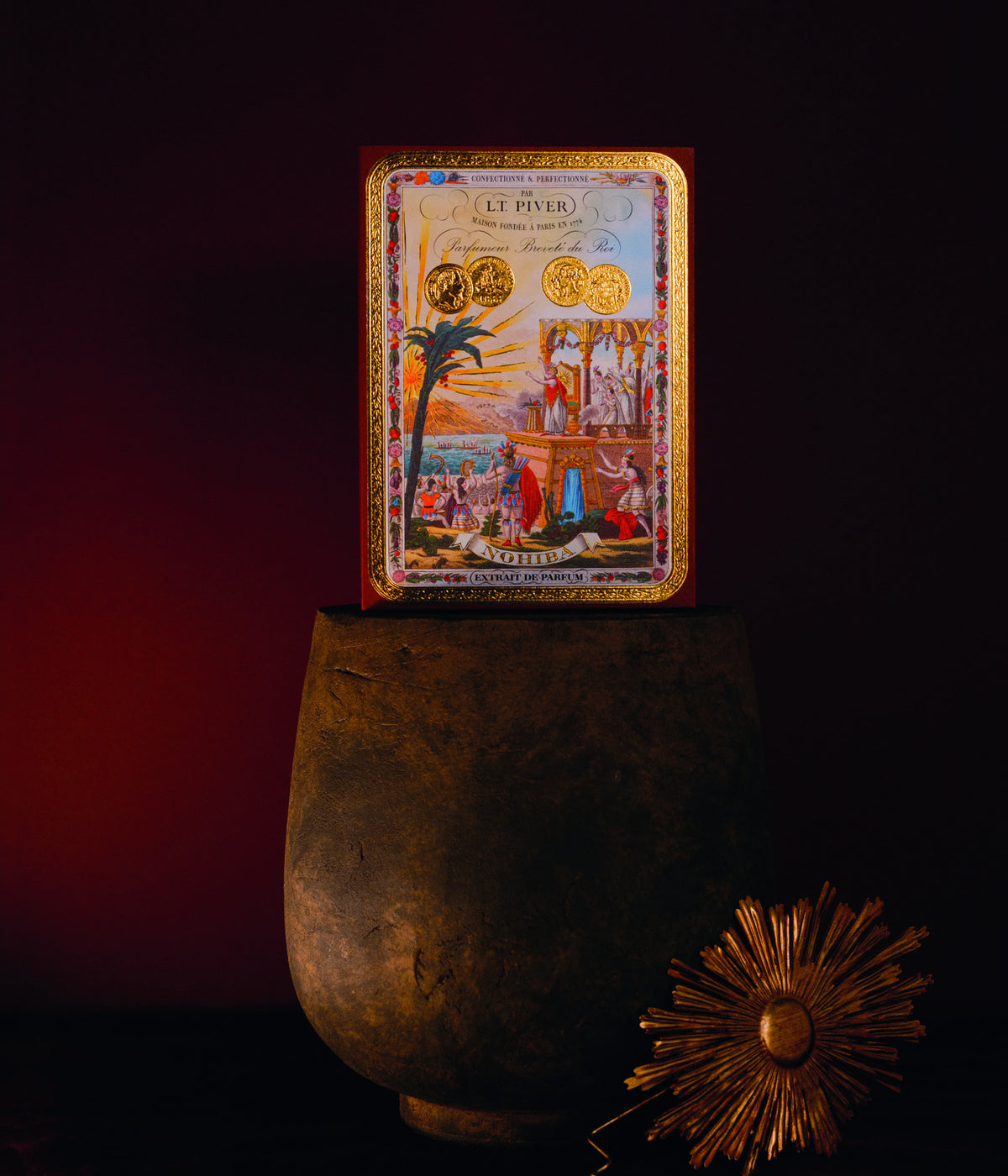 Extrait de Parfum Nohiba – L.T. Piver, box on a wooden vessel