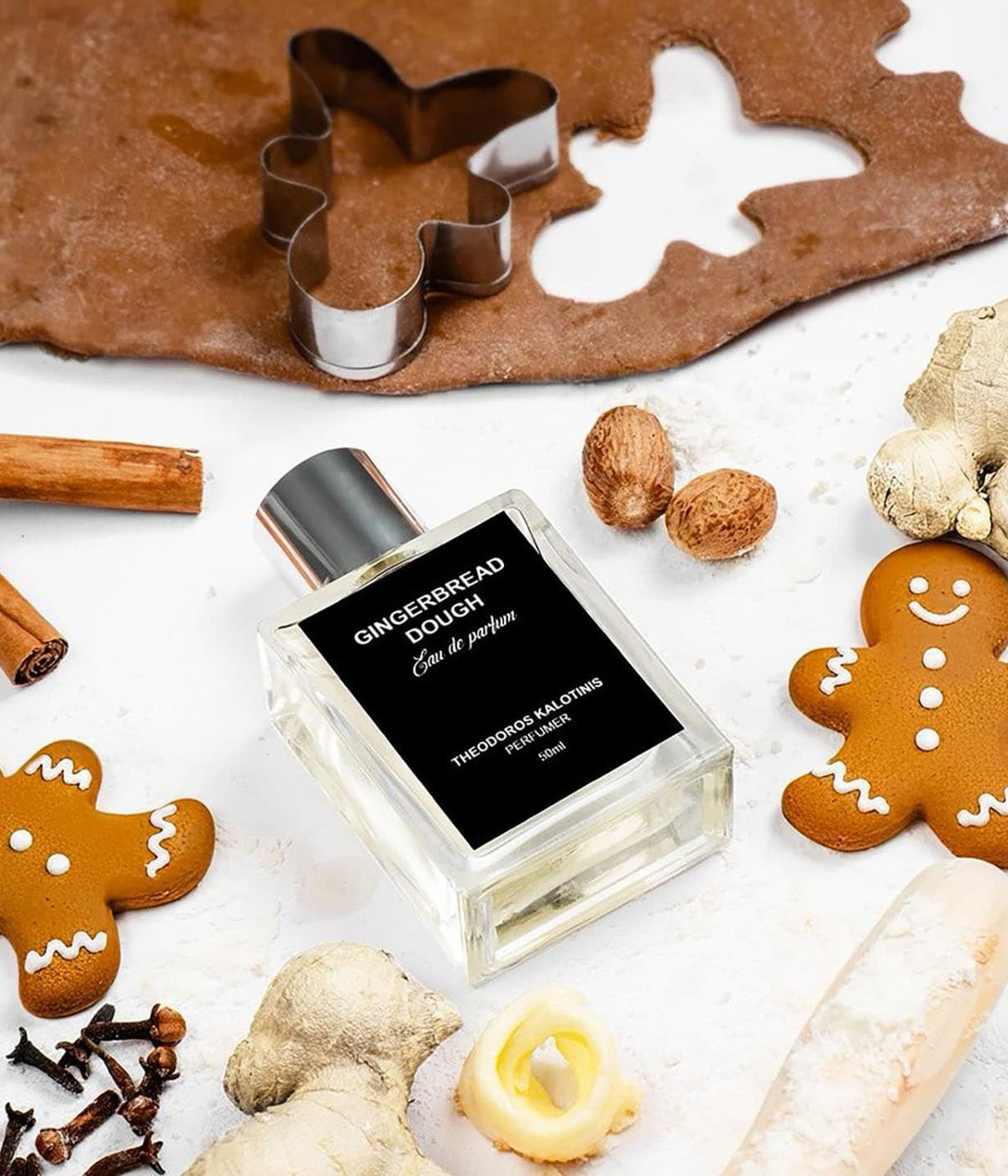 Theodoros Kalotinis Eau de Parfum Gingerbread Dough zwischen Lebkuchenmännchen, Ausstecher, Ingwer und Gewürznelken