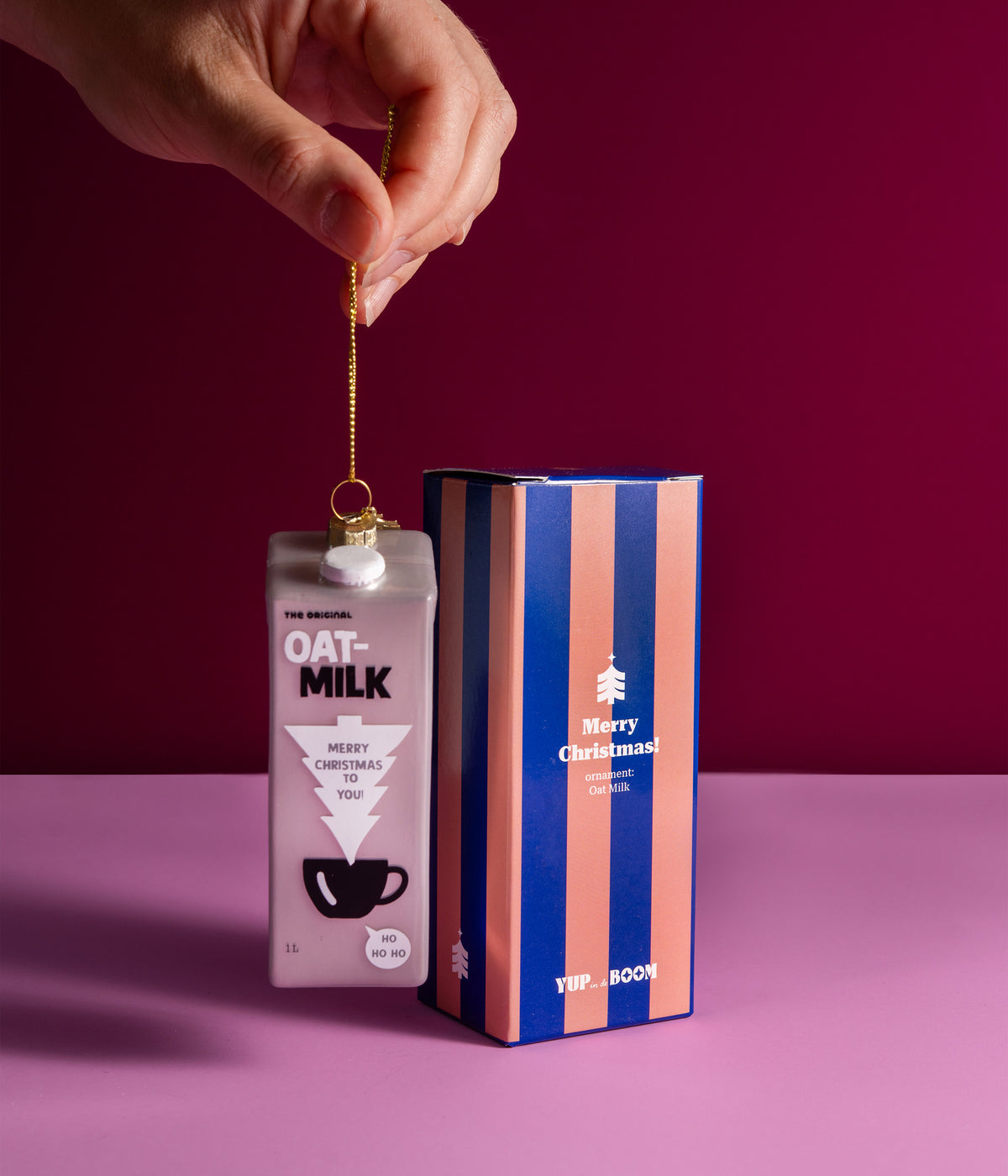 Yup in de boom Christbaumschmuck Oat Milk mit Verpackung