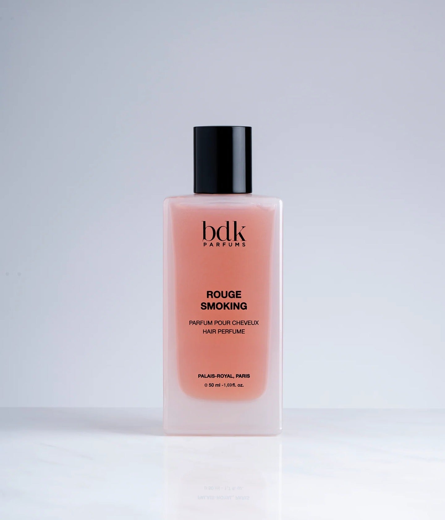 Haarparfum Rouge Smoking von BDK Parfums im Licht